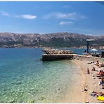 Beach Villa Baska *