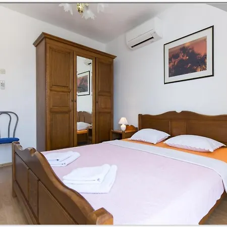 Daire Beach Villa Baska