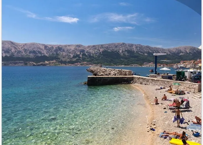 Beach Villa Baska *
