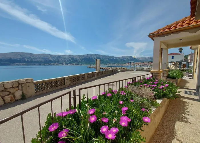 Beach Villa Baska شقة *