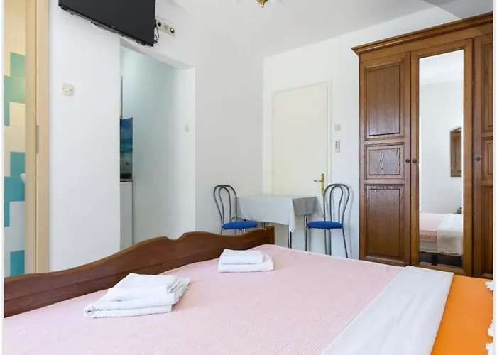 Beach Villa Baska * باشْكا